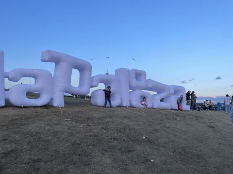 AE8EB716-0666-4DB2-AEB4-523721F8DBAB